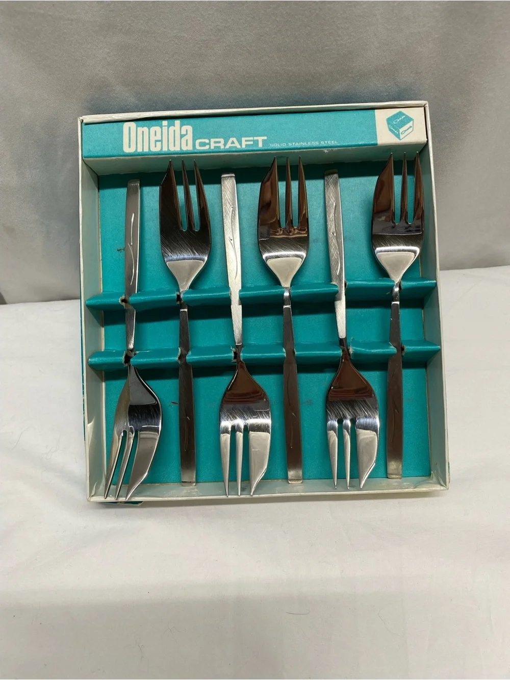 * 1971 Oneida Craft Capistrano Stainless Steel Dessert Pastry Forks 6 Original